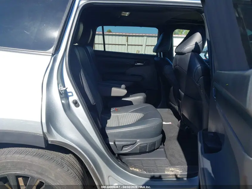 2024 TOYOTA HIGHLANDER XSE