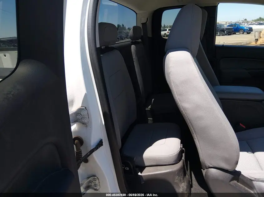 2017 CHEVROLET COLORADO 4WD WT