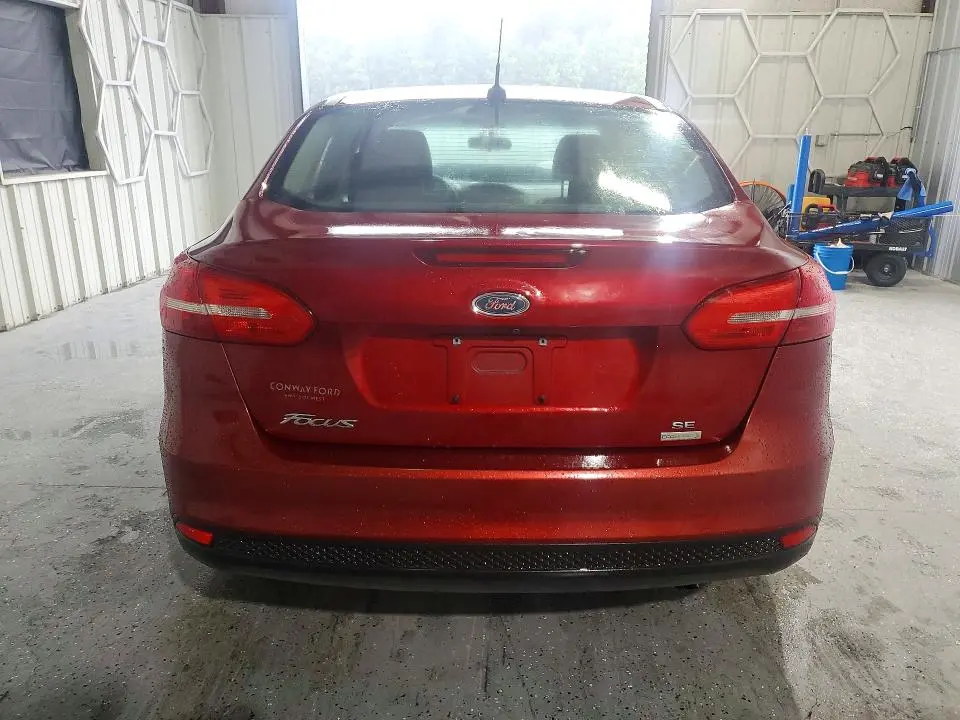 2017 FORD FOCUS SE  
