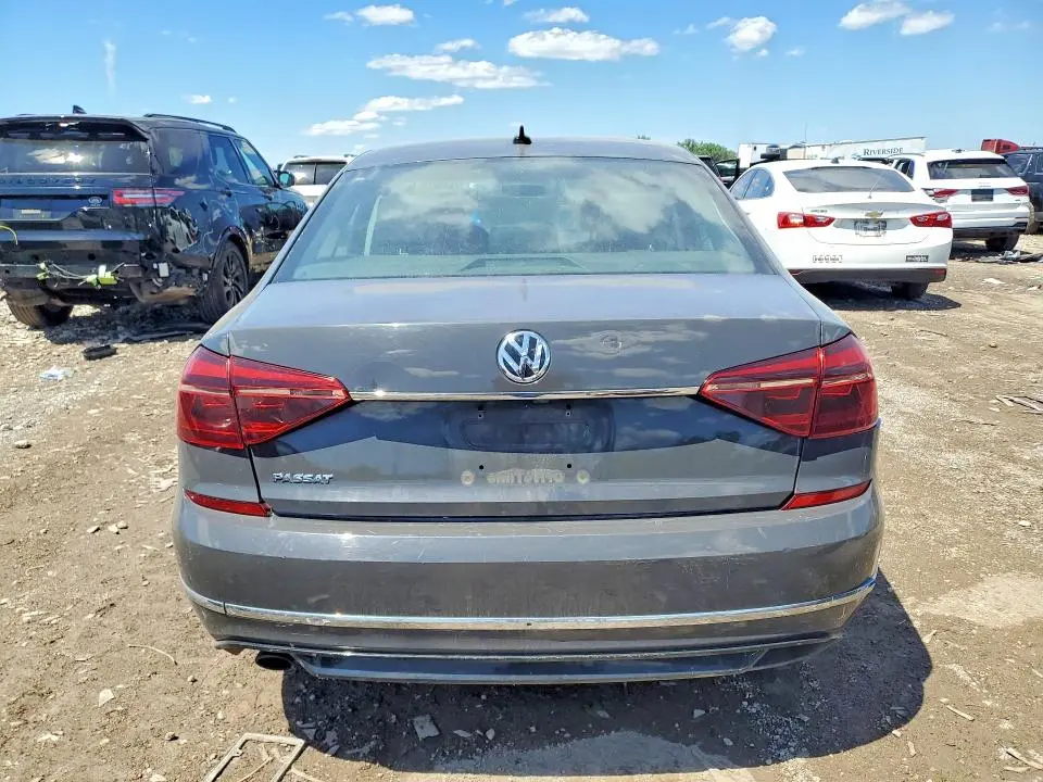 2017 VOLKSWAGEN PASSAT R-LINE  