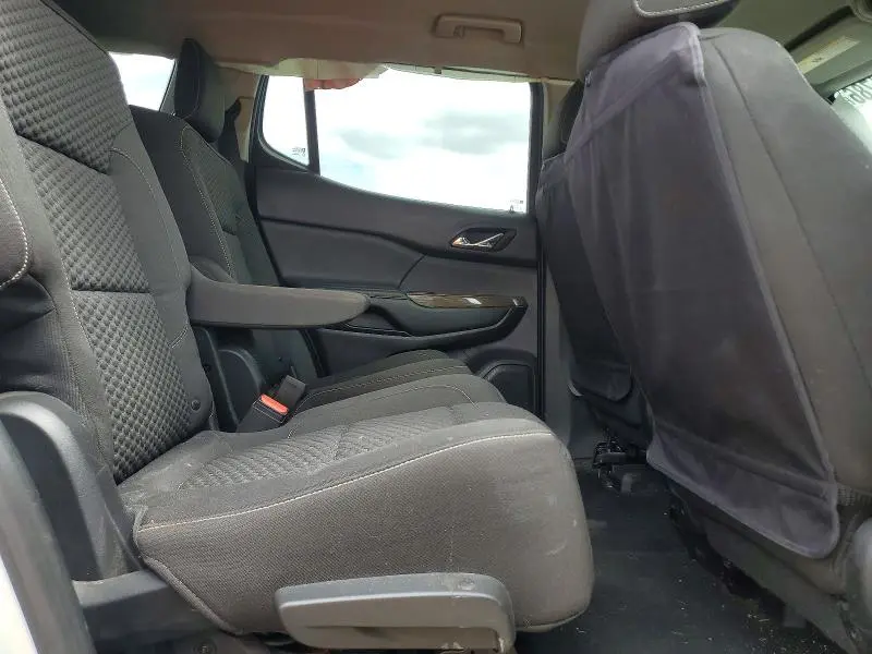 2017 GMC ACADIA SLE  