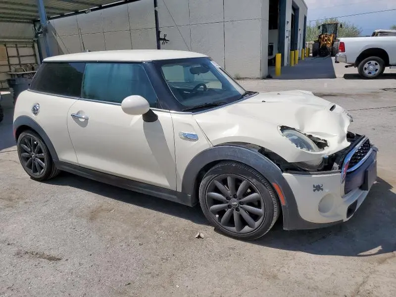 2015 MINI COOPER S  