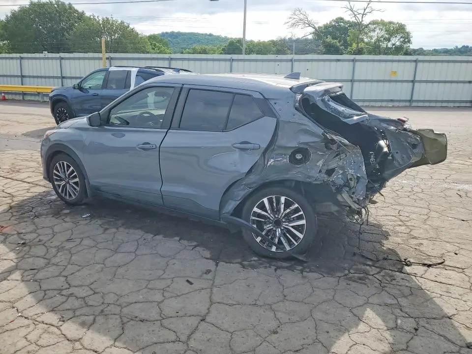 2021 NISSAN KICKS SV  