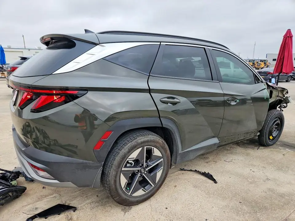 2025 HYUNDAI TUCSON SEL  