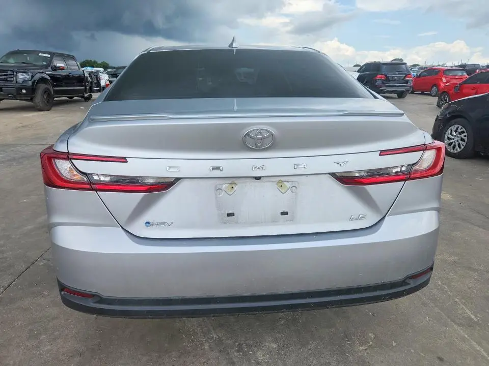 2025 TOYOTA CAMRY LE  