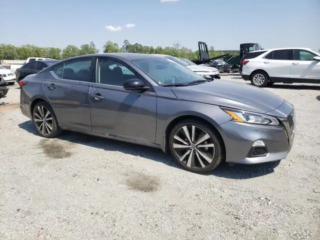 2022 NISSAN ALTIMA SR  