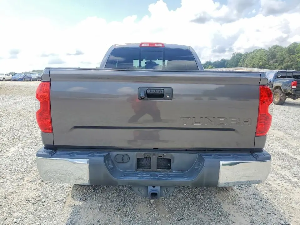 2014 TOYOTA TUNDRA SR5  