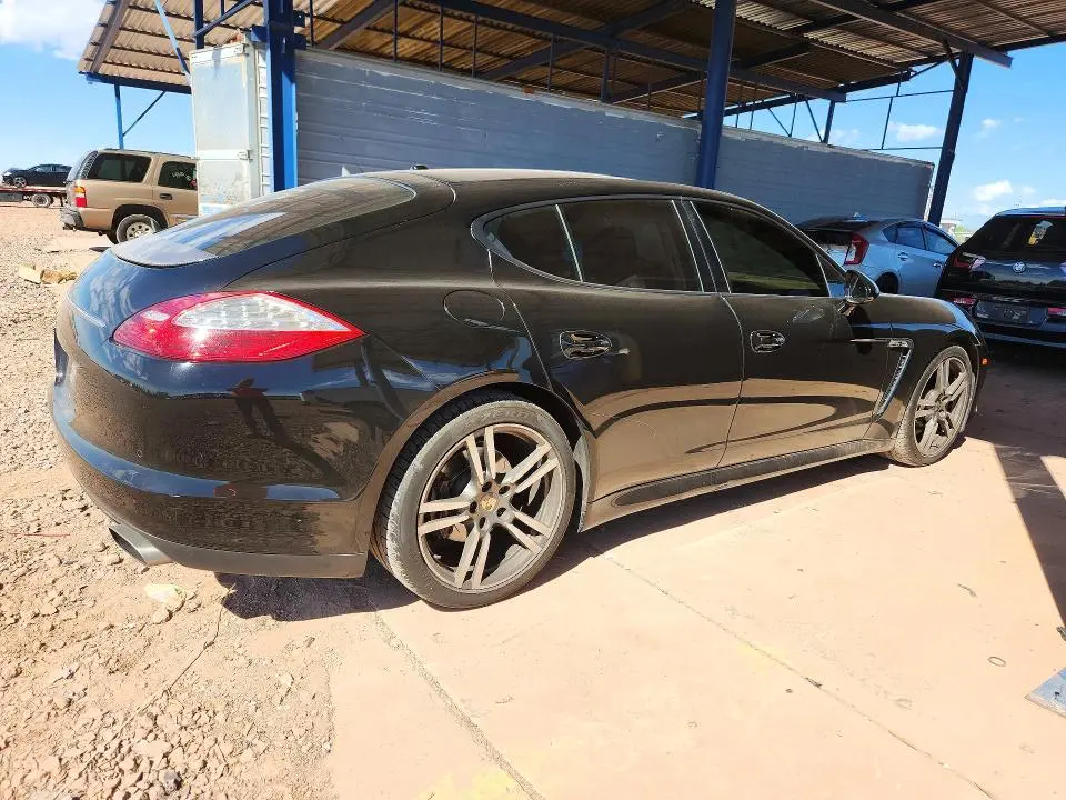 2012 PORSCHE PANAMERA 2  