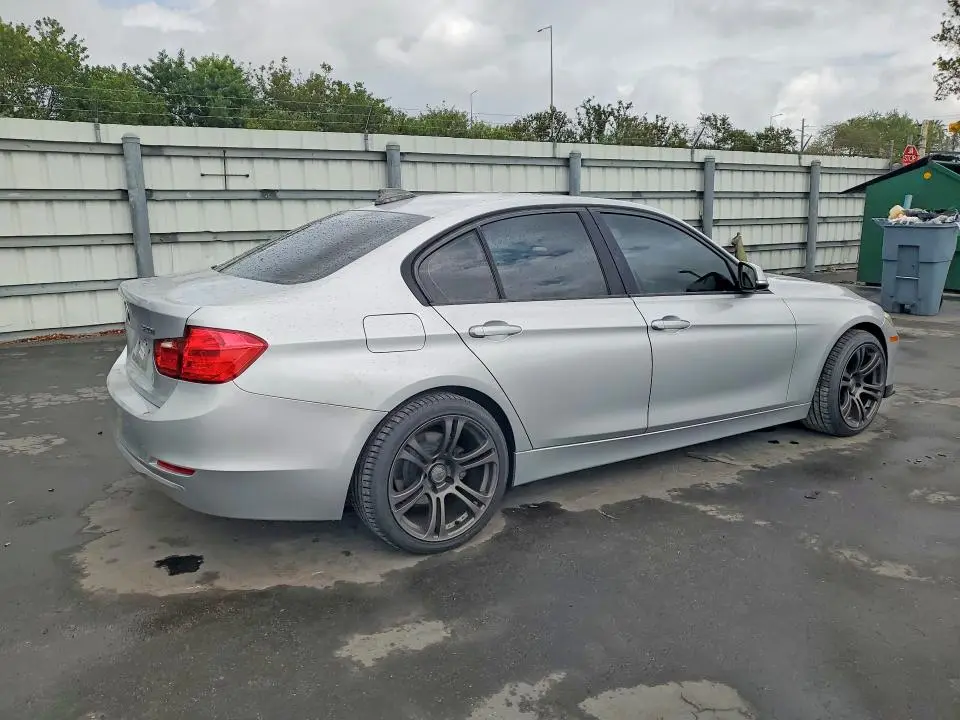 2015 BMW 320 I  