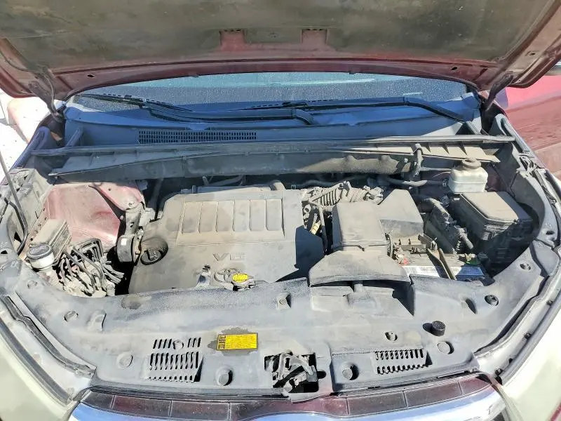 2015 TOYOTA HIGHLANDER LIMITED  