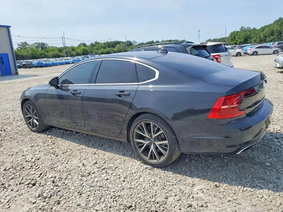 2017 VOLVO S90 T6 MOMENTUM  