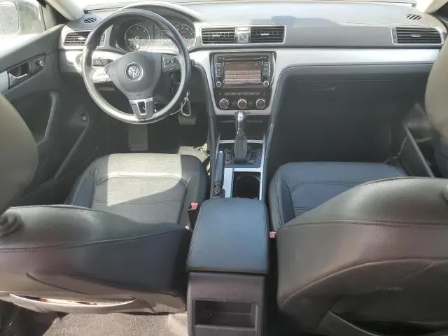 2012 VOLKSWAGEN PASSAT SE  