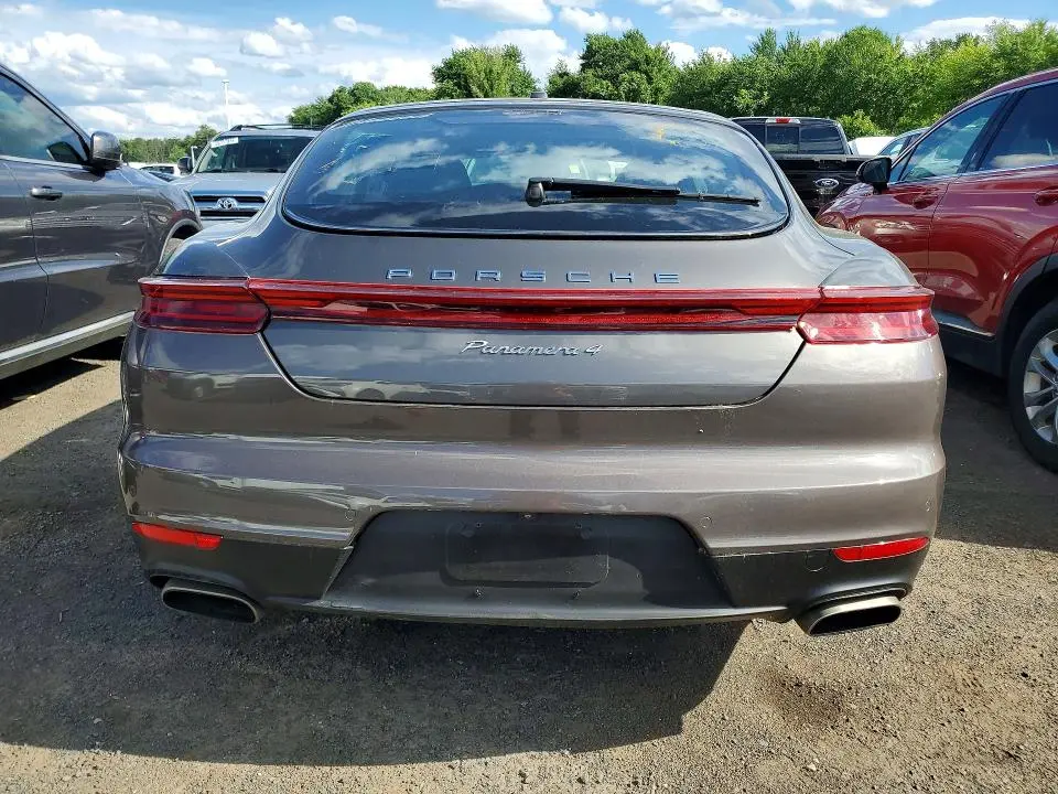 2015 PORSCHE PANAMERA 2  
