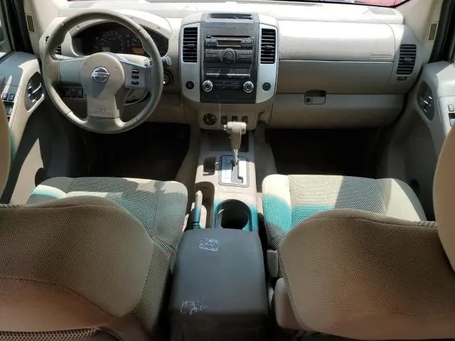2010 NISSAN FRONTIER CREW CAB SE  