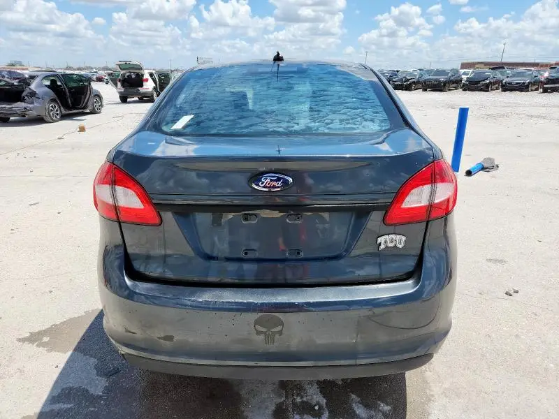 2011 FORD FIESTA S  
