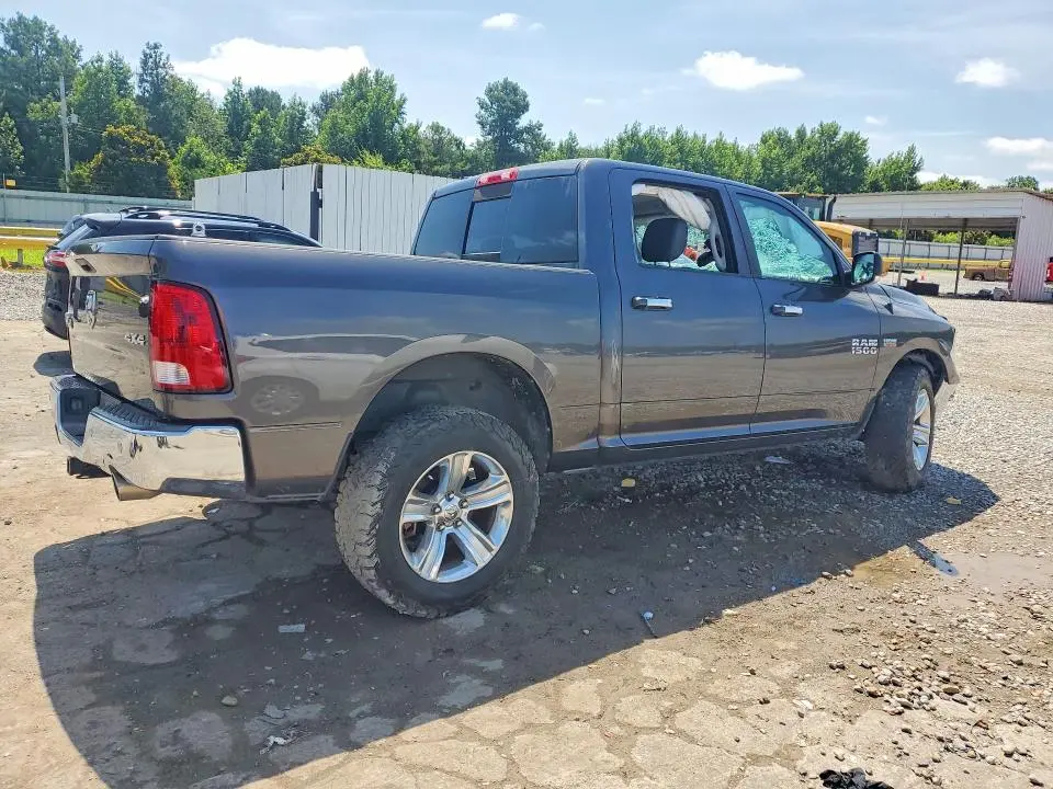 2014 RAM 1500 SLT  