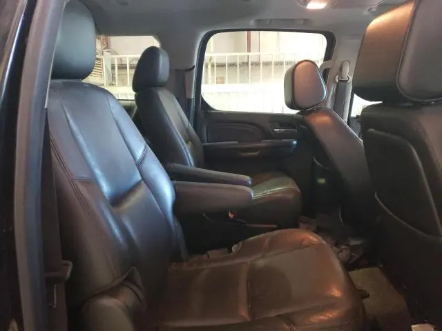 2012 CADILLAC ESCALADE ESV LUXURY  