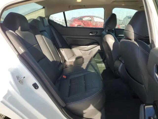 2023 NISSAN ALTIMA SR  