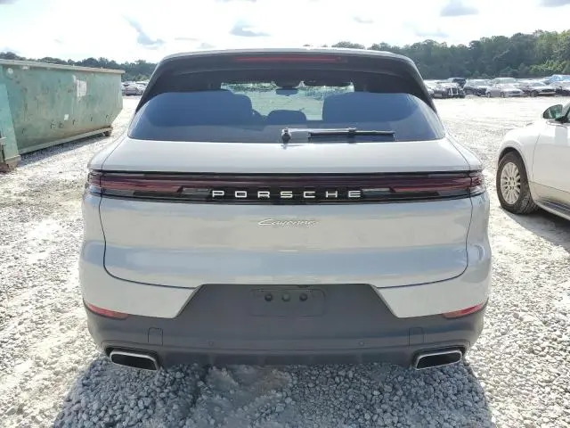 2024 PORSCHE CAYENNE   