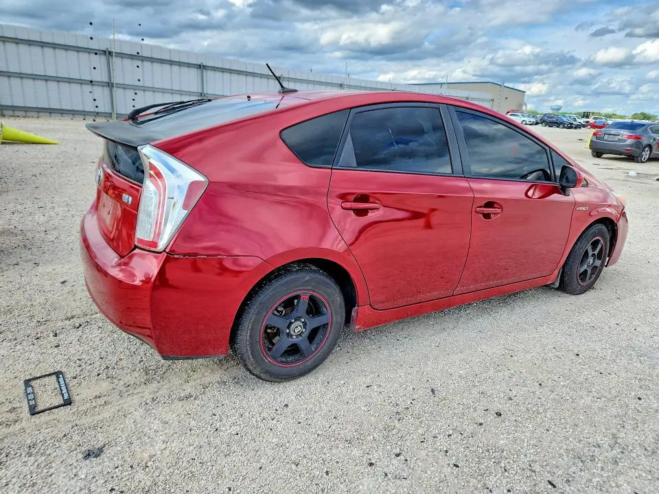2012 TOYOTA PRIUS THREE  