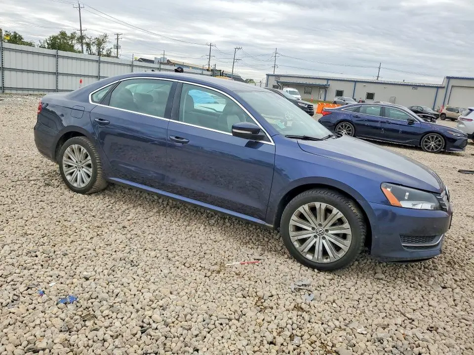 2012 VOLKSWAGEN PASSAT SE  