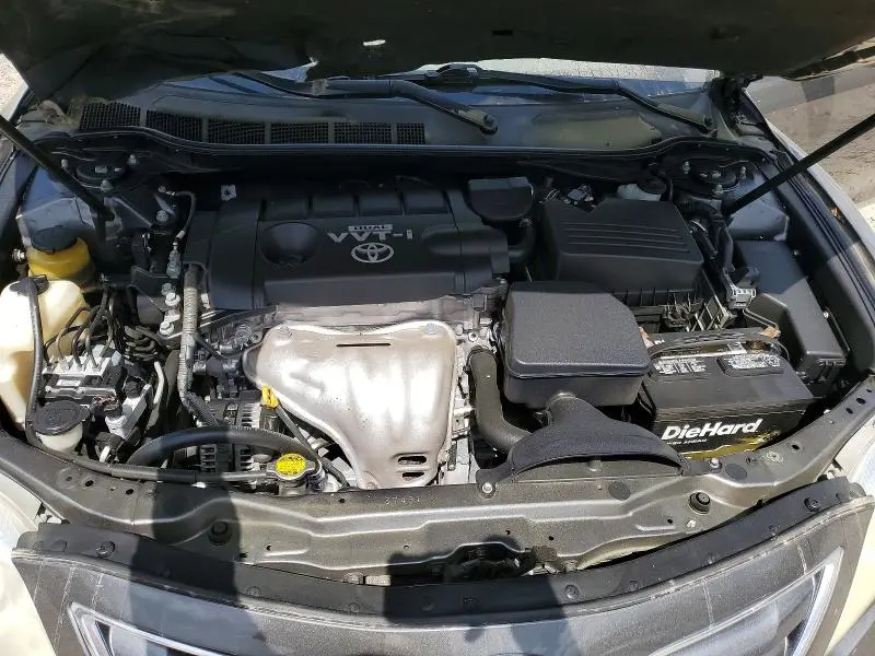 2010 TOYOTA CAMRY LE  
