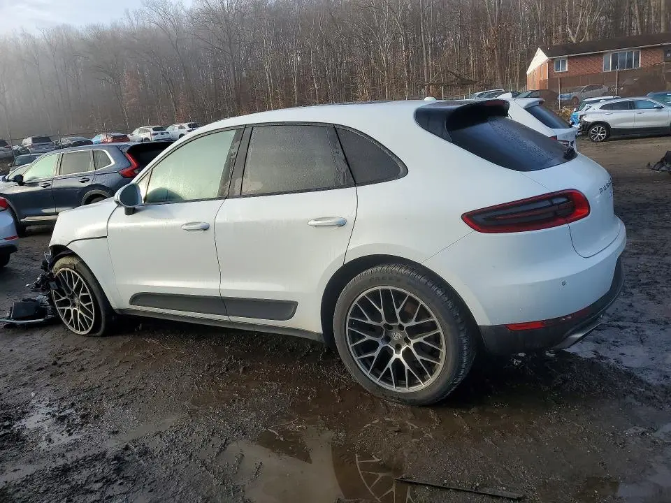 2018 PORSCHE MACAN   
