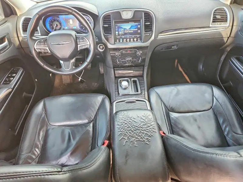 2016 CHRYSLER 300 LIMITED  