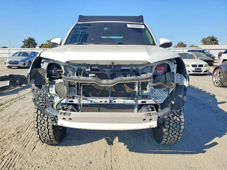 2018 TOYOTA 4RUNNER SR5 PREMIUM  