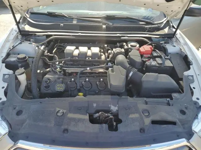 2018 FORD TAURUS SE  
