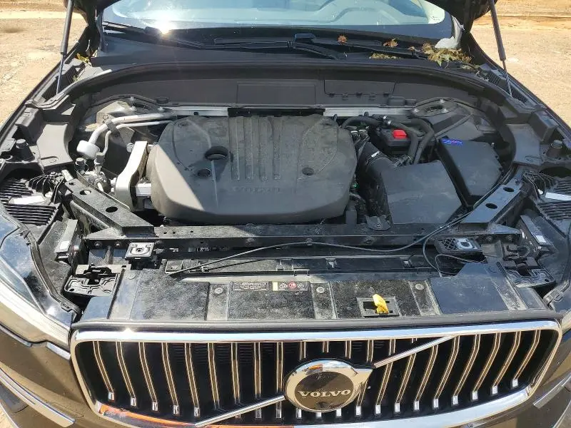 2023 VOLVO XC60 PLUS  