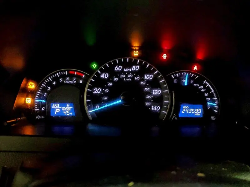 2012 TOYOTA CAMRY BASE  