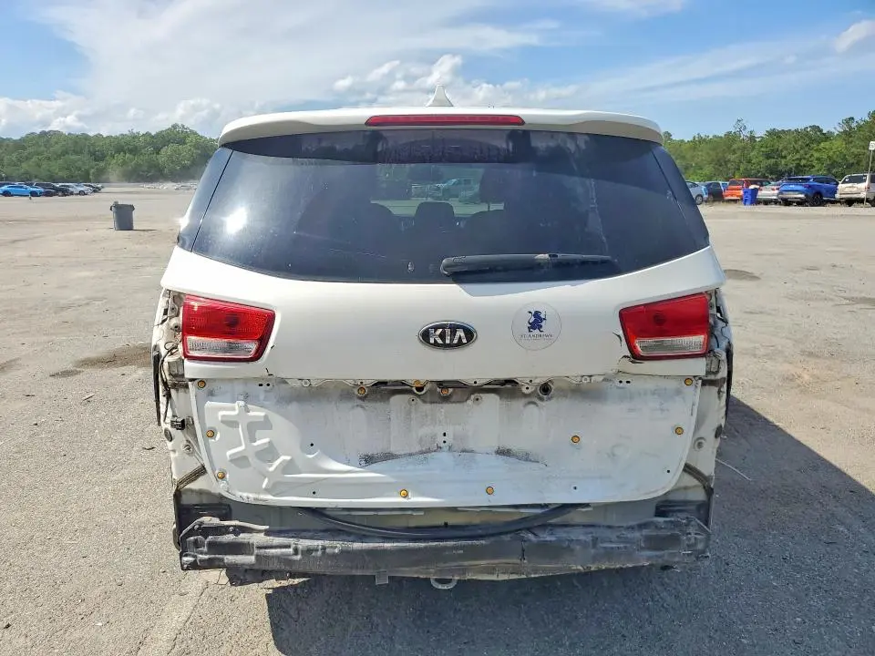 2018 KIA SEDONA LX  