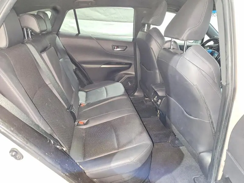 2021 TOYOTA VENZA XLE  