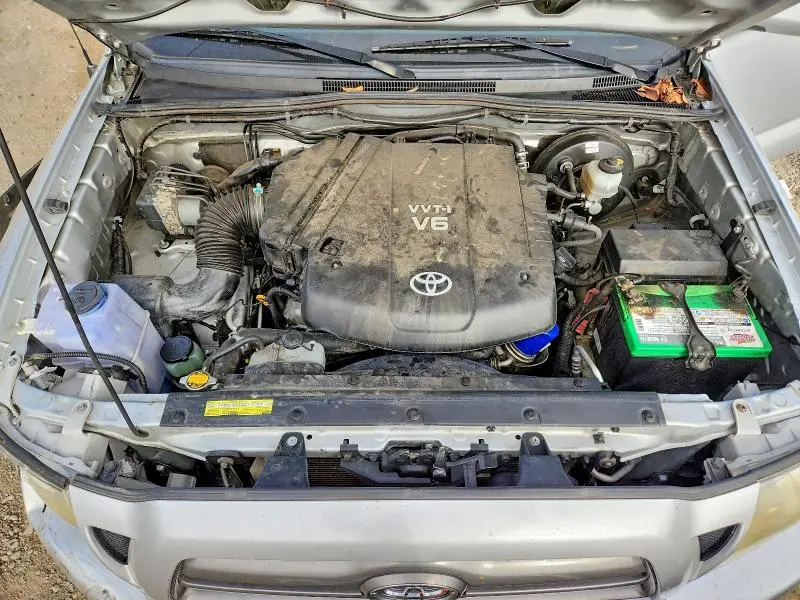 2010 TOYOTA TACOMA V6  