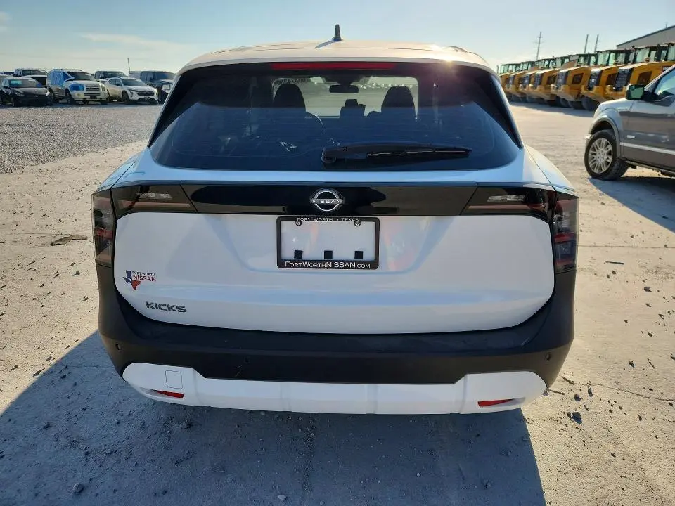 2026 NISSAN KICKS S  