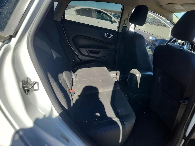 2016 FORD FIESTA SE  