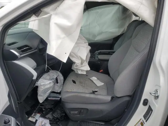 2025 TOYOTA SIENNA LE  