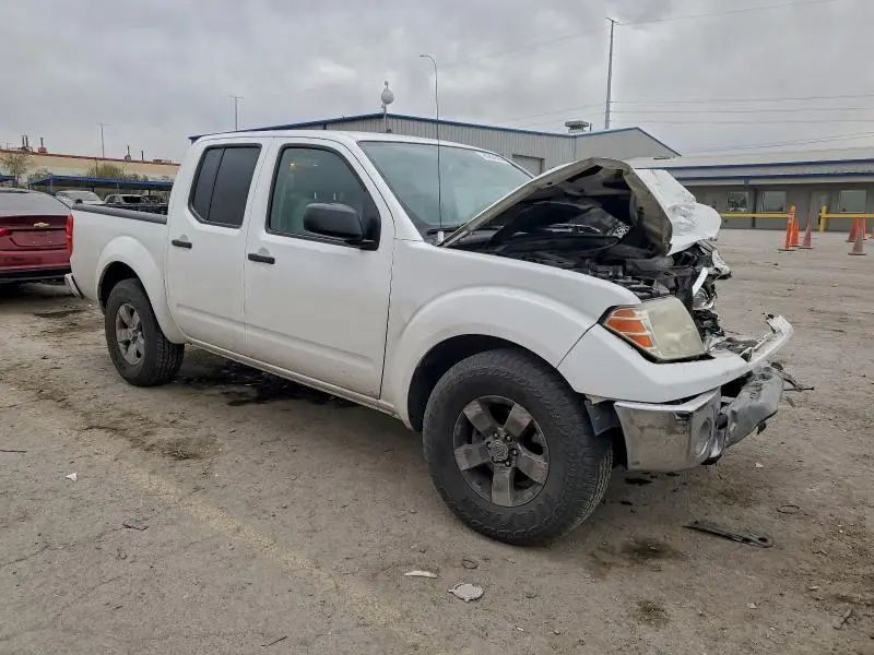 2010 NISSAN FRONTIER CREW CAB SE  