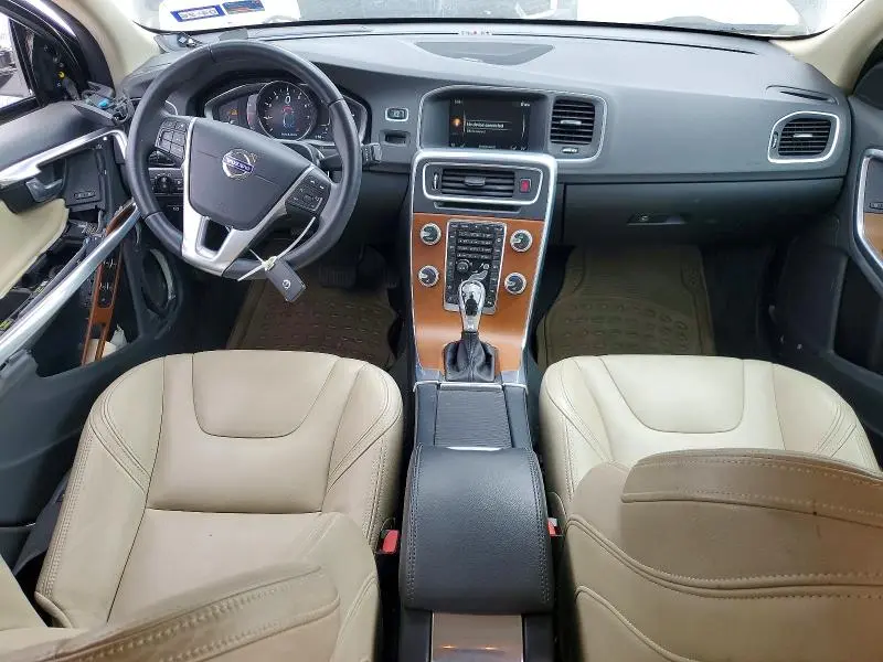 2016 VOLVO S60 PLATINUM  