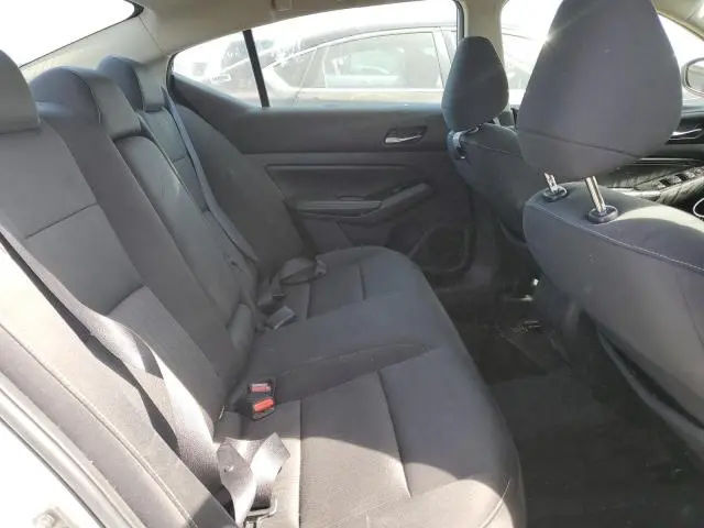 2021 NISSAN ALTIMA SV  