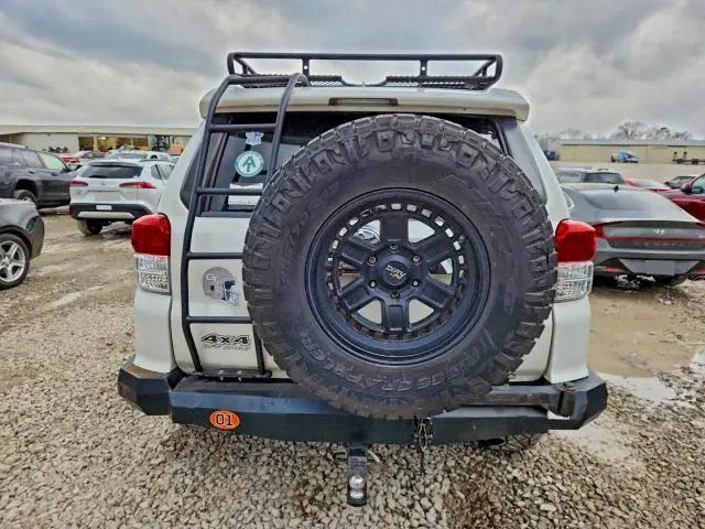 2013 TOYOTA 4RUNNER SR5  