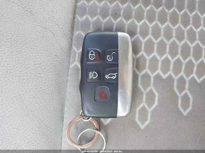 2019 LAND ROVER DISCOVERY SPORT SE