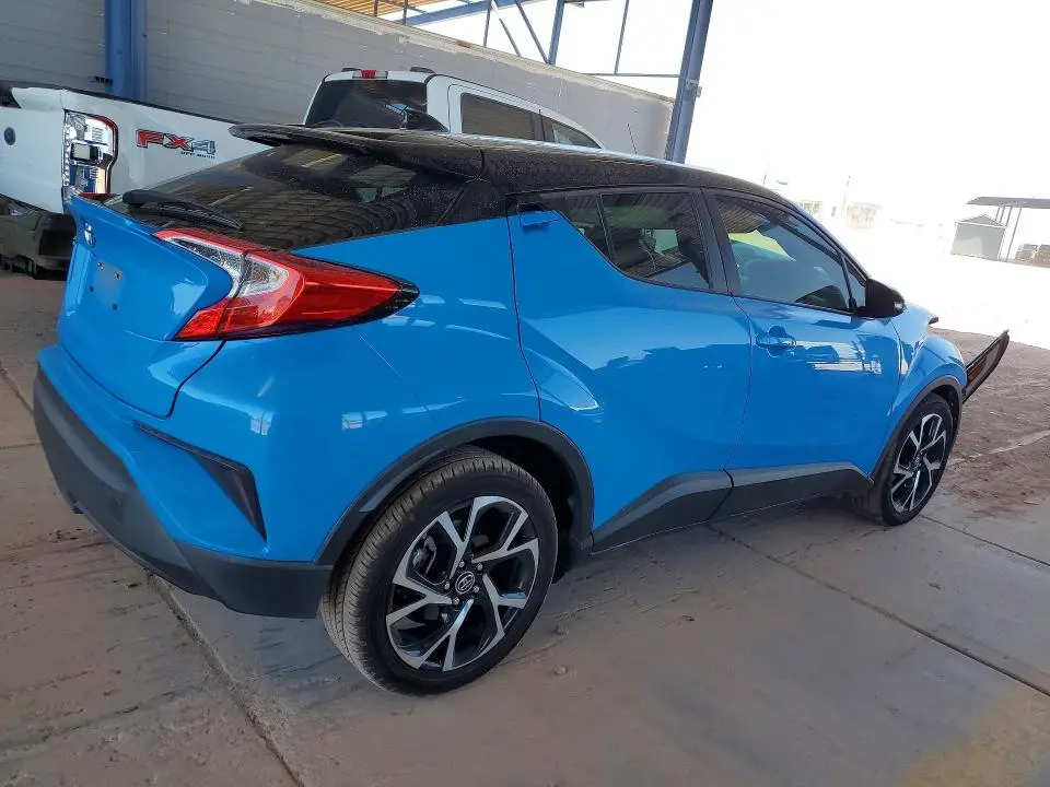 2019 TOYOTA C-HR XLE  