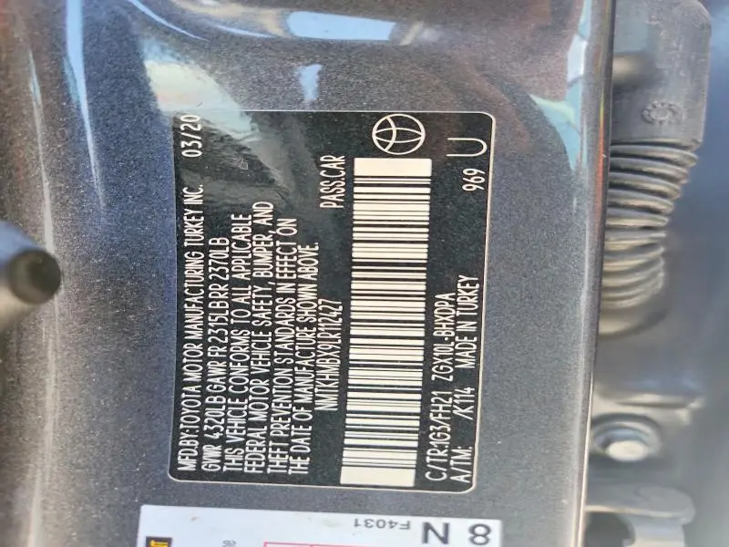 2020 TOYOTA C-HR LE  