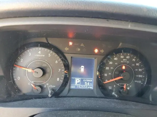 2015 TOYOTA SIENNA LE  