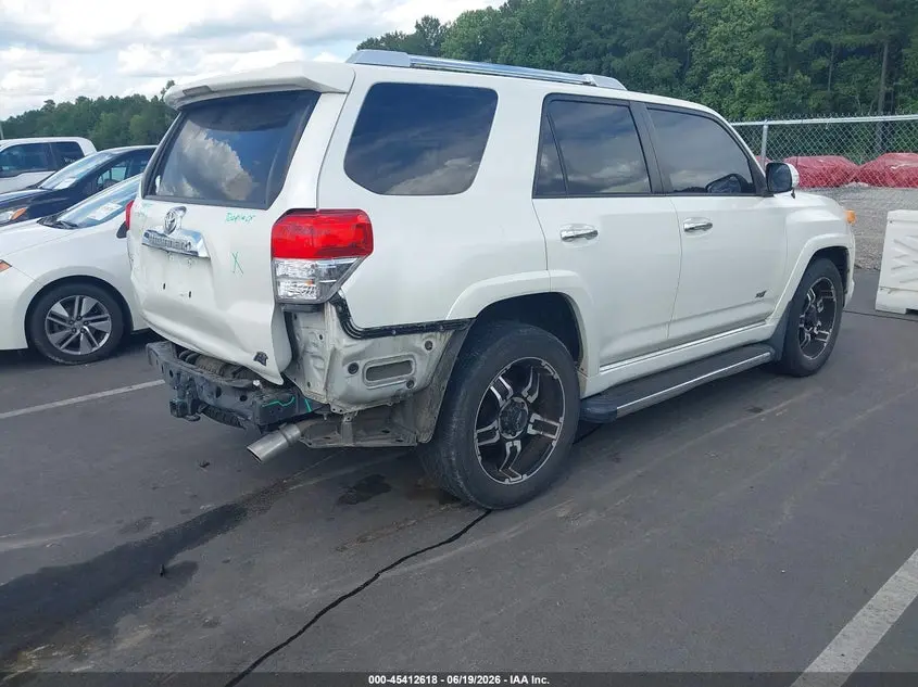 2013 TOYOTA 4RUNNER SR5