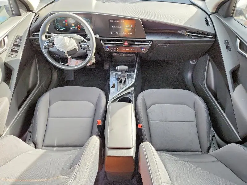 2026 KIA NIRO LX  
