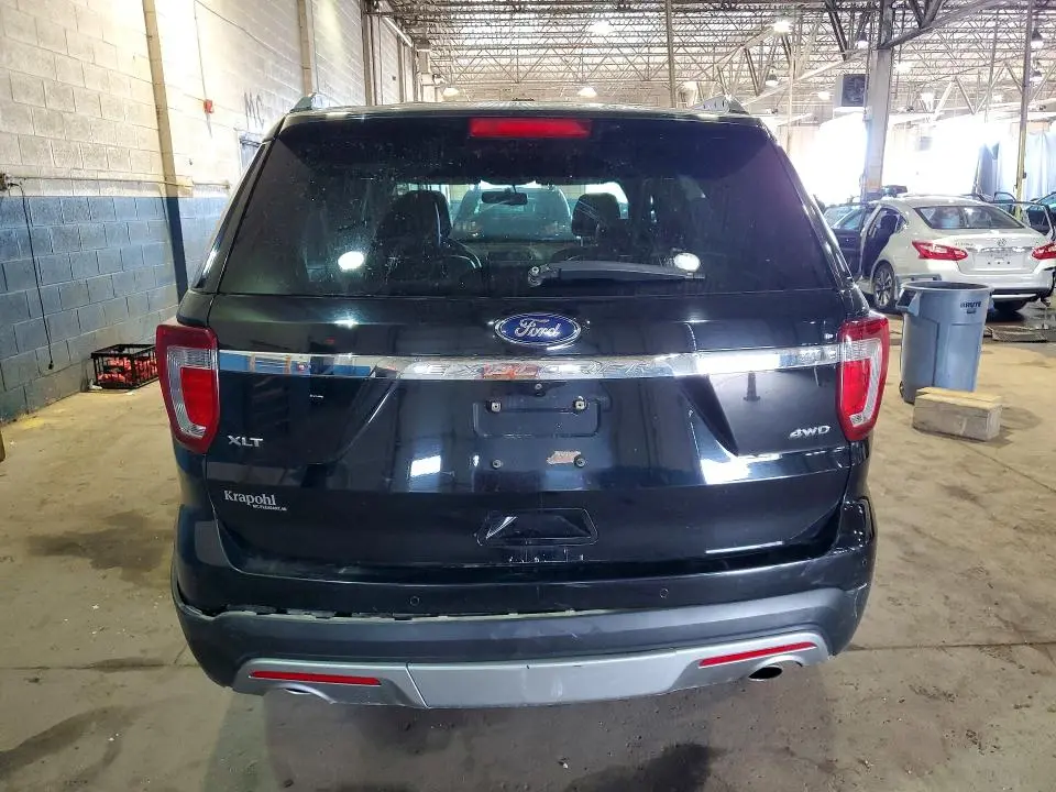 2017 FORD EXPLORER XLT  