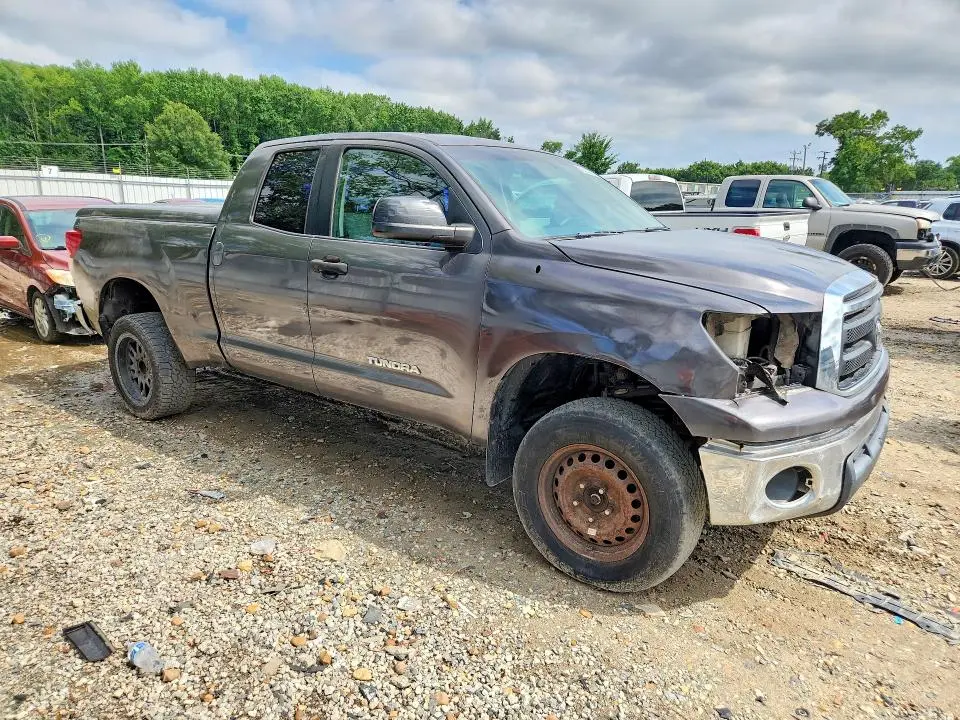 2011 TOYOTA TUNDRA DOUBLE CAB SR5  